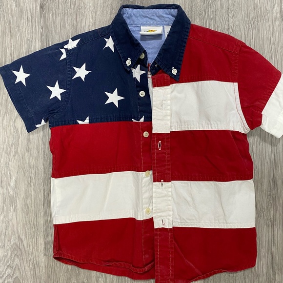 Bass Pro Shops Other - Boys Bass Pro American Flag button up.